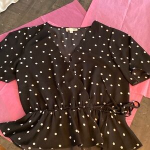 Nine Britton blouse, polka dot, Size M.